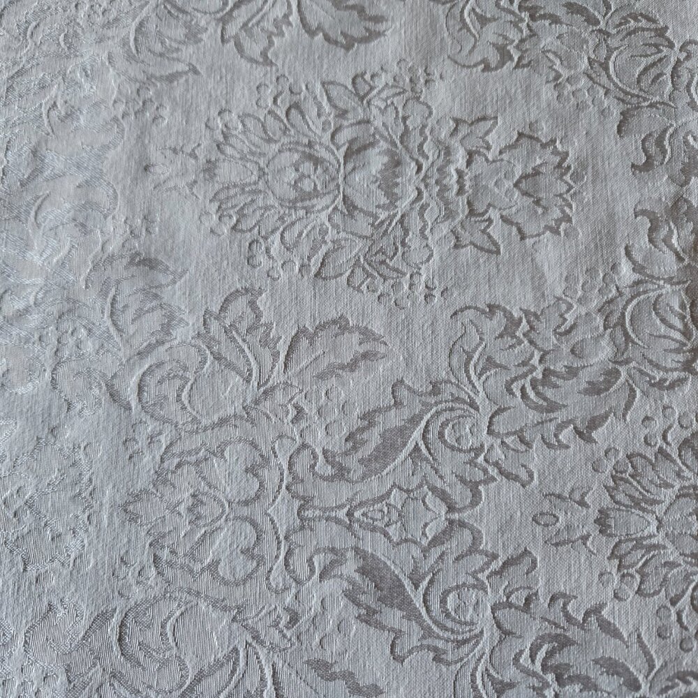 White Damask Floral Tablecloth - Picture 2 of 5